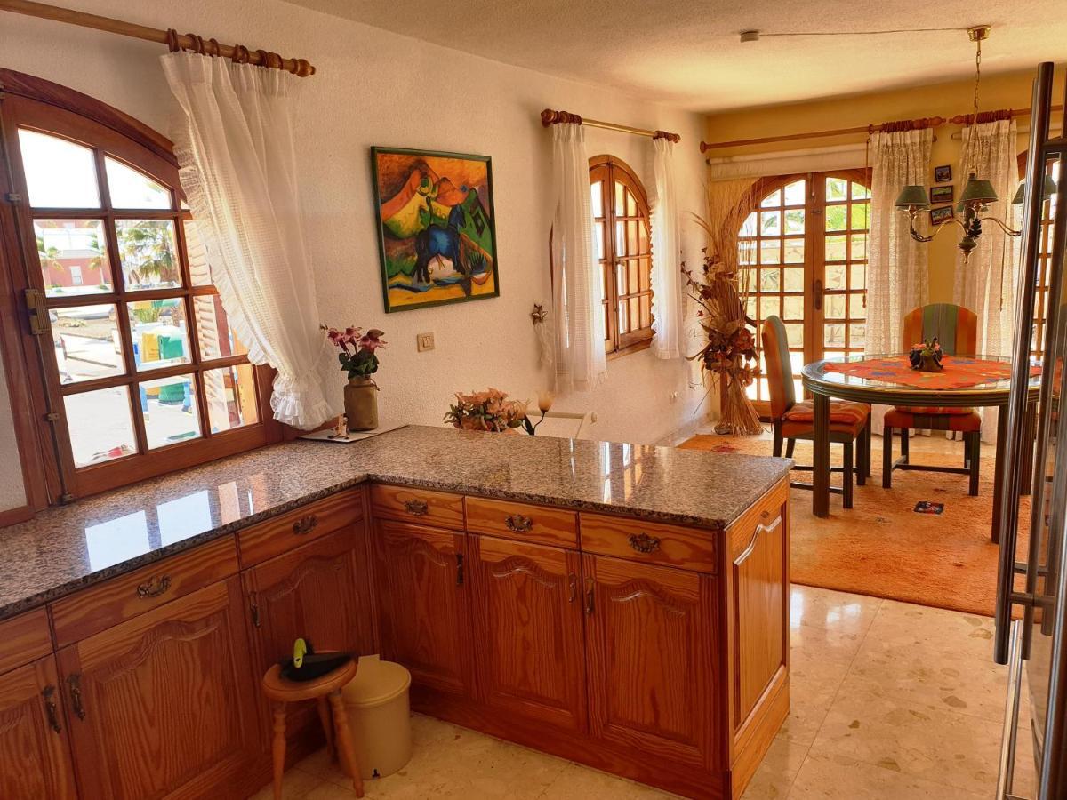 Sunny House With Private Pool And Sea View Villa Costa Adeje  Eksteriør billede