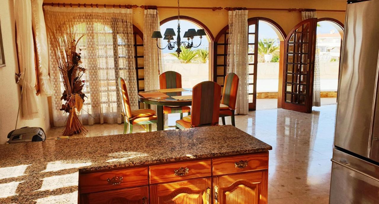 Sunny House With Private Pool And Sea View Villa Costa Adeje  Eksteriør billede
